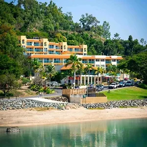 Shingley Beach - Whitsundays Airlie Beach