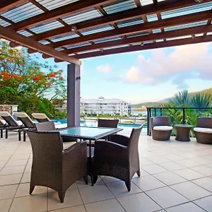 At Waterfront Whitsunday Retreat - Adults Only Airlie Beach